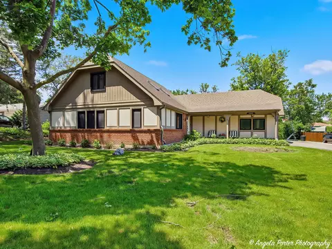 Undisclosed, Wauconda, IL 60084