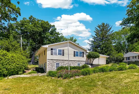 5010 Guilford Rd, Rockford, IL 61107