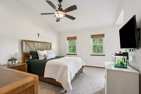 Bedroom - 115 Windjammer Ln, Third Lake, IL 60030 photo 2 of 4