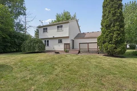 Exterior - 115 Windjammer Ln, Third Lake, IL 60030 photo 3 of 5