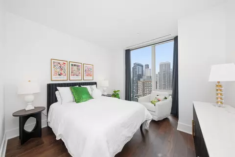 Bedroom - 363 E Wacker Dr #2708, Chicago, IL 60601 photo 1 of 3