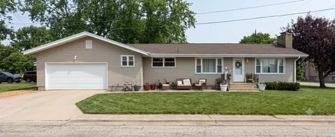 395 S Michigan Ave, Bradley, IL 60915