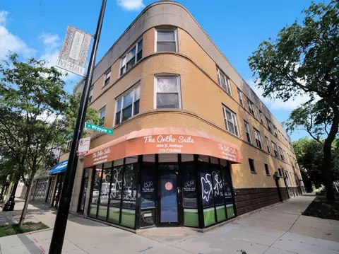 1949 N Whipple St #1, Chicago, IL 60647