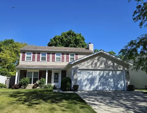 807 Kansas St, Carol Stream, IL 60188