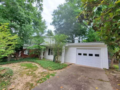 807 S Glenview Dr, Carbondale, IL 62901