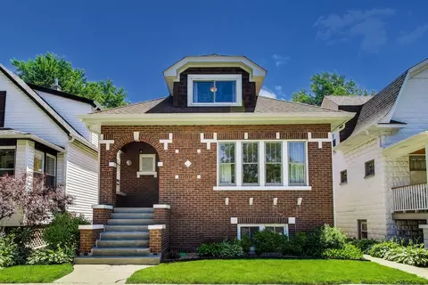 934 Circle Ave, Forest Park, IL 60130