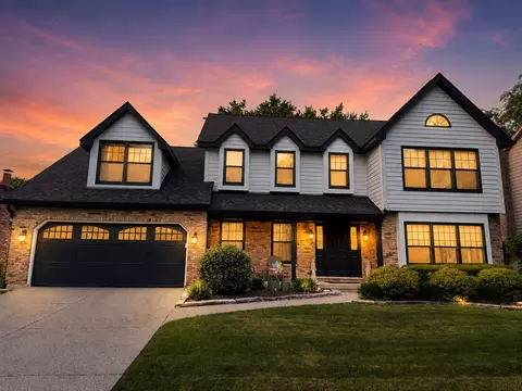 729 Arlington Ave, Naperville, IL 60565