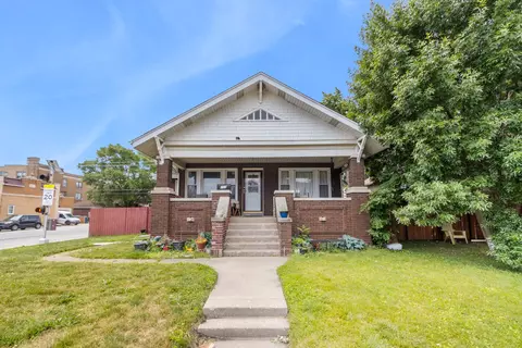 203 156th Pl, Calumet City, IL 60409