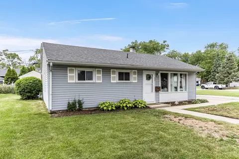 232 Westgate Dr, Aurora, IL 60506
