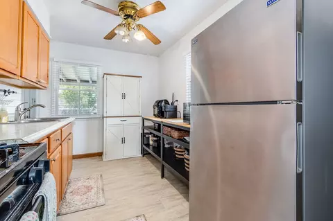 Kitchen - 232 Westgate Dr, Aurora, IL 60506 photo 3 of 4