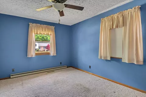 Bedroom - 904 Obrien St, Harvard, IL 60033 photo 3 of 3