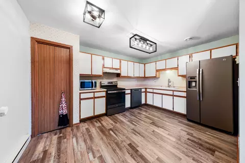 Kitchen - 18 Warren Dr, Mazon, IL 60444 photo 1 of 1