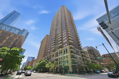 41 E 8th St #2901, Chicago, IL 60605
