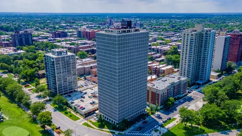 6700 S South Shore Dr #25K, Chicago, IL 60649