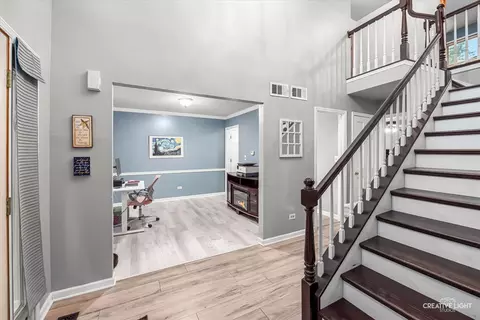Entry Way - 1905 Hampton Ct E, Plainfield, IL 60586 photo 2 of 3