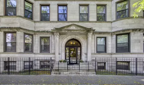3842 N Sheffield Ave #303, Chicago, IL 60613
