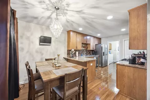 Dining - 1447 Mackenzie Ln, Elgin, IL 60120 photo 1 of 4