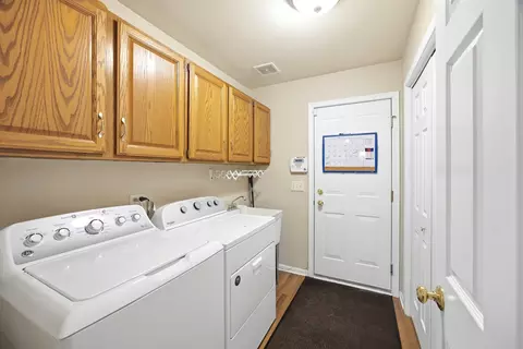 Other - 1447 Mackenzie Ln, Elgin, IL 60120 photo 1 of 4