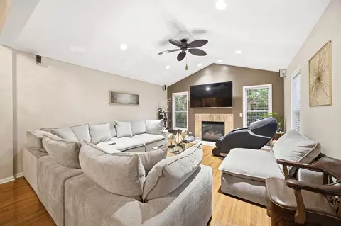 Living - 1447 Mackenzie Ln, Elgin, IL 60120 photo 2 of 3