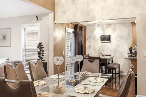 Dining - 1447 Mackenzie Ln, Elgin, IL 60120 photo 4 of 4