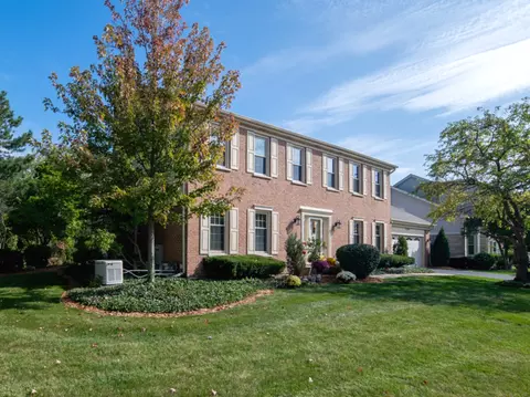 1351 Callen Ln, Des Plaines, IL 60016
