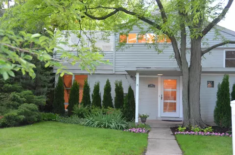 611 Roger Ave, Kenilworth, IL 60043