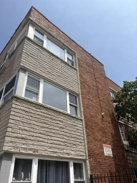 2411 W Balmoral Ave #3E, Chicago, IL 60625