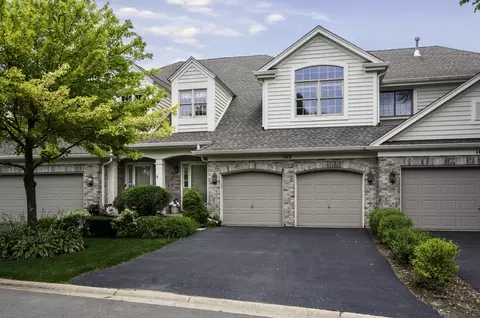 162 Fairway Dr, La Grange, IL 60525
