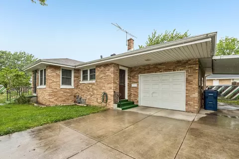 1120 11th St, North Chicago, IL 60064