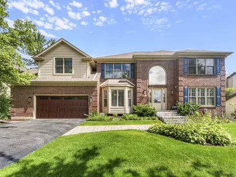 6437 Greene Rd, Woodridge, IL 60517