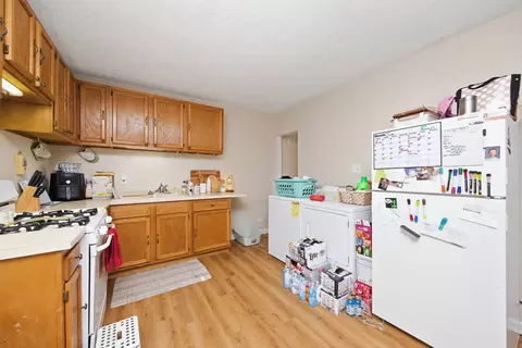 Kitchen - 613 Webster St, Ottawa, IL 61350 photo 3 of 5