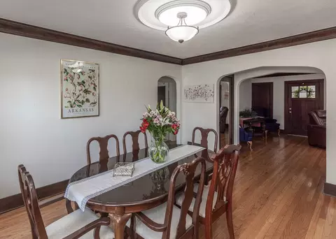 Dining - 2544 23rd Avenue A Ave, Moline, IL 61265 photo 2 of 5