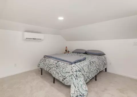 Bedroom - 2544 23rd Avenue A Ave, Moline, IL 61265 photo 10 of 11