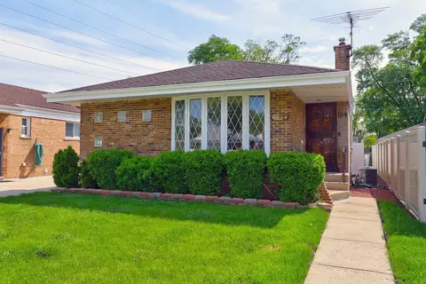 109 Rice Ave, Bellwood, IL 60104