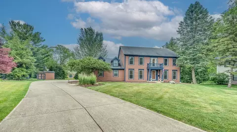 614 Marion Ave, Saint Charles, IL 60174