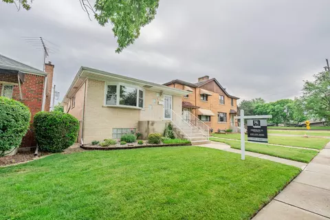 2359 Burr Oak Ave, North Riverside, IL 60546