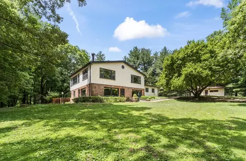 Exterior - 1368 E 16th Rd, Streator, IL 61364 photo 7 of 11
