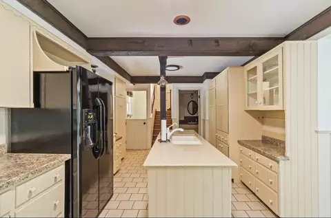 Kitchen - 1368 E 16th Rd, Streator, IL 61364 photo 3 of 4