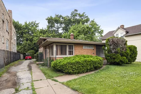11600 S Hale Ave, Chicago, IL 60643