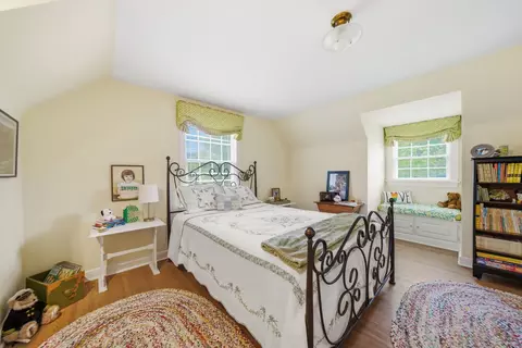 Bedroom - 415 N Worth Ave, Elgin, IL 60123 photo 3 of 3