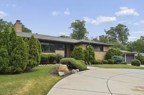 20 W276 Belmont Pl, Addison, IL 60101