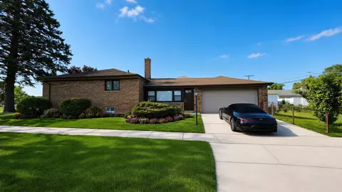 8201 N Washington St, Niles, IL 60714
