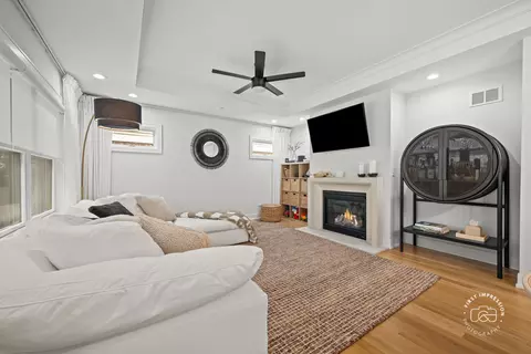 Living - 413 W Pierce Rd, Itasca, IL 60143 photo 3 of 3
