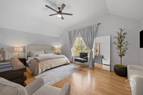 Bedroom - 413 W Pierce Rd, Itasca, IL 60143 photo 1 of 3
