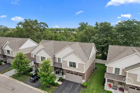 View/Area - 413 W Pierce Rd, Itasca, IL 60143 photo 1 of 5