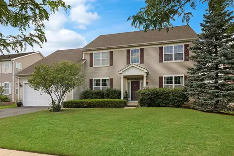 2371 Bluewater Dr, Wauconda, IL 60084
