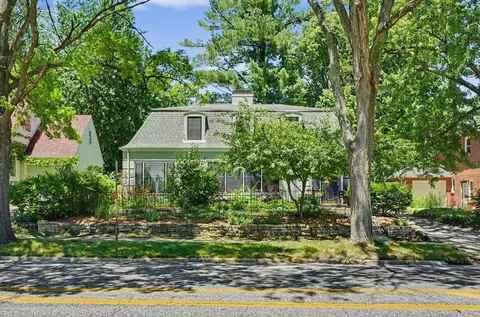 208 W Florida Ave, Urbana, IL 61801