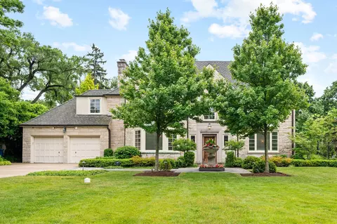 244 Lincoln Dr, Glencoe, IL 60022