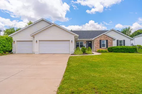 1207 E Ironwood Cc Dr, Normal, IL 61761