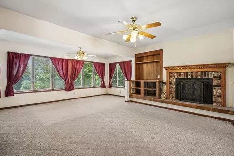 Living - 1571 34th Ave, Moline, IL 61265 photo 1 of 5